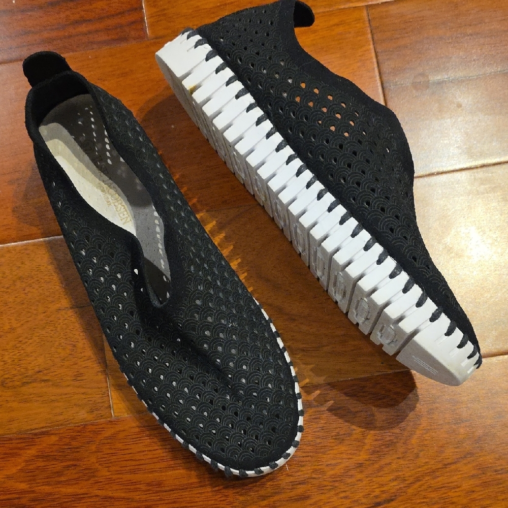 Ilse Jacobsen Black Perforated Flats